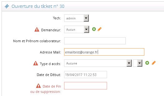 Un client ouvre un ticket depuis son site. Un log est créé par site avec plusieurs utilisateurs ayant chacun leur propre adresse mail. Nous avons crée le champ adresse mail en base de donnée et sur les php.
